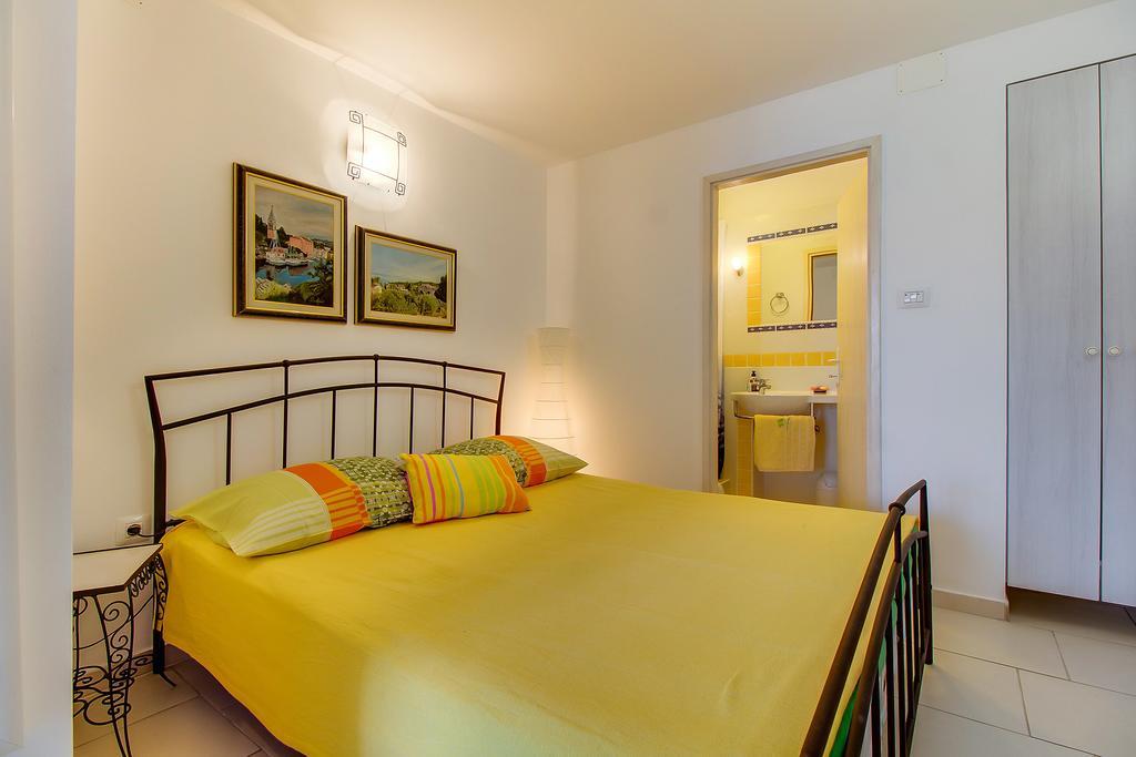 Apartment Neno - Terrace & Parking Lussingrande Esterno foto