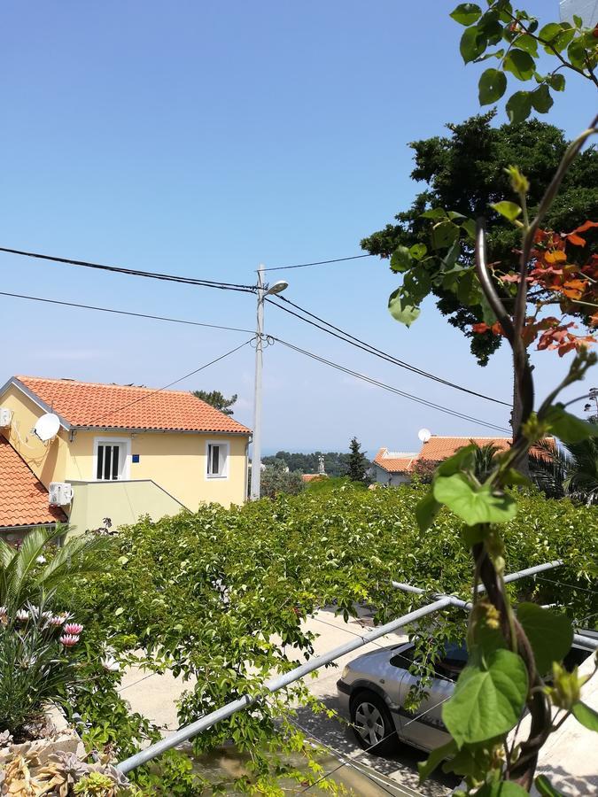 Apartment Neno - Terrace & Parking Lussingrande Esterno foto