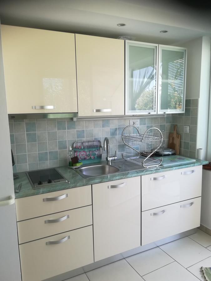 Apartment Neno - Terrace & Parking Lussingrande Esterno foto