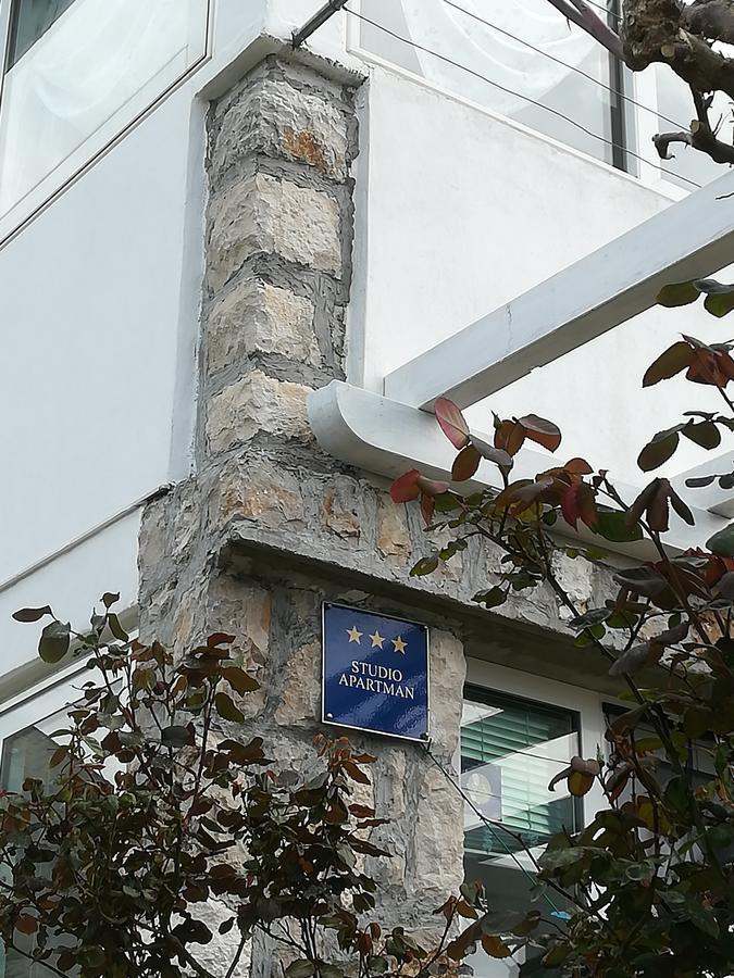 Apartment Neno - Terrace & Parking Lussingrande Esterno foto